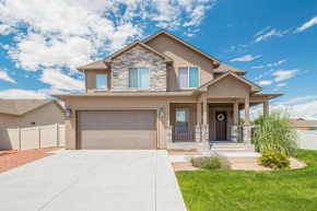 Hawk 5 Modern 2 Story Home